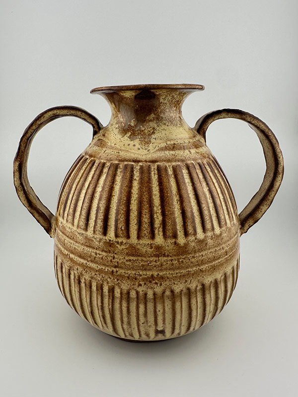 Pottery by Giselle Reiter